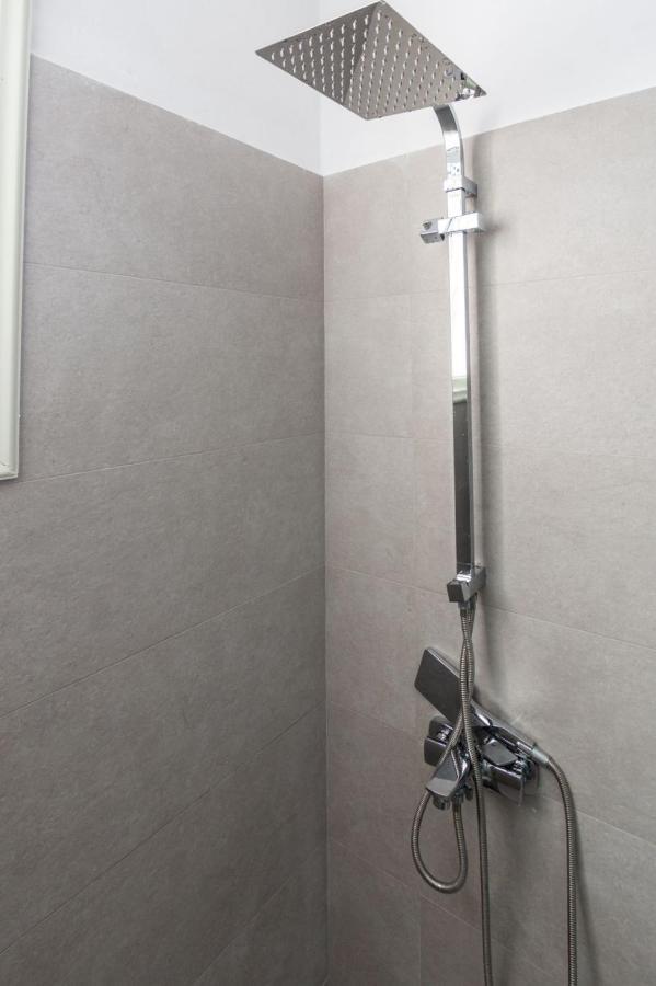 Areti'S Milos Guesthouses アダマス エクステリア 写真
