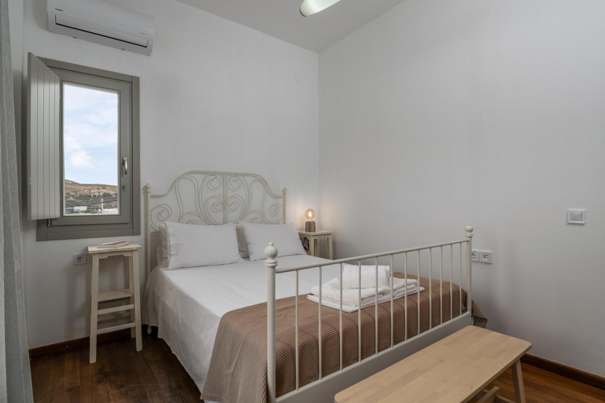 Areti'S Milos Guesthouses アダマス エクステリア 写真
